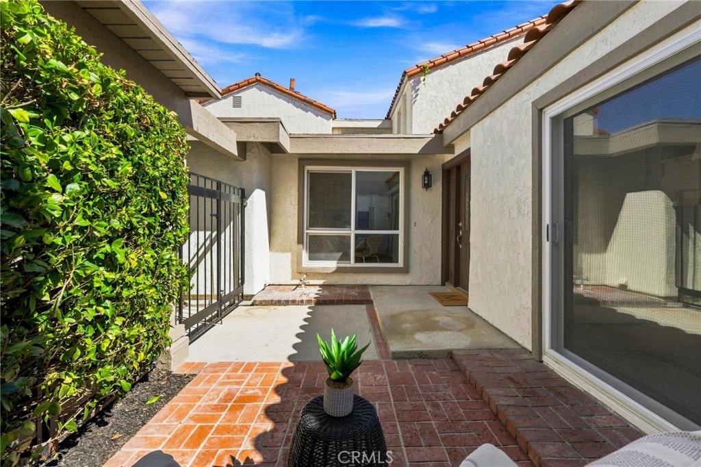 52 Acacia Tree Lane, Irvine CA 92612 - photo 4