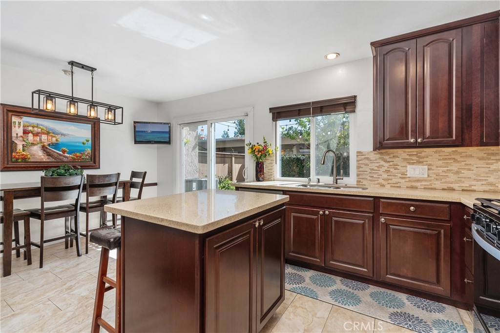 52 Briarwood, Irvine CA 92604 - photo 4