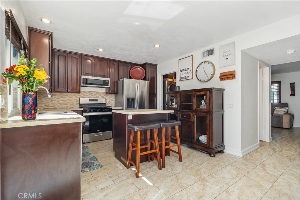 52 Briarwood, Irvine CA 92604 - photo 5