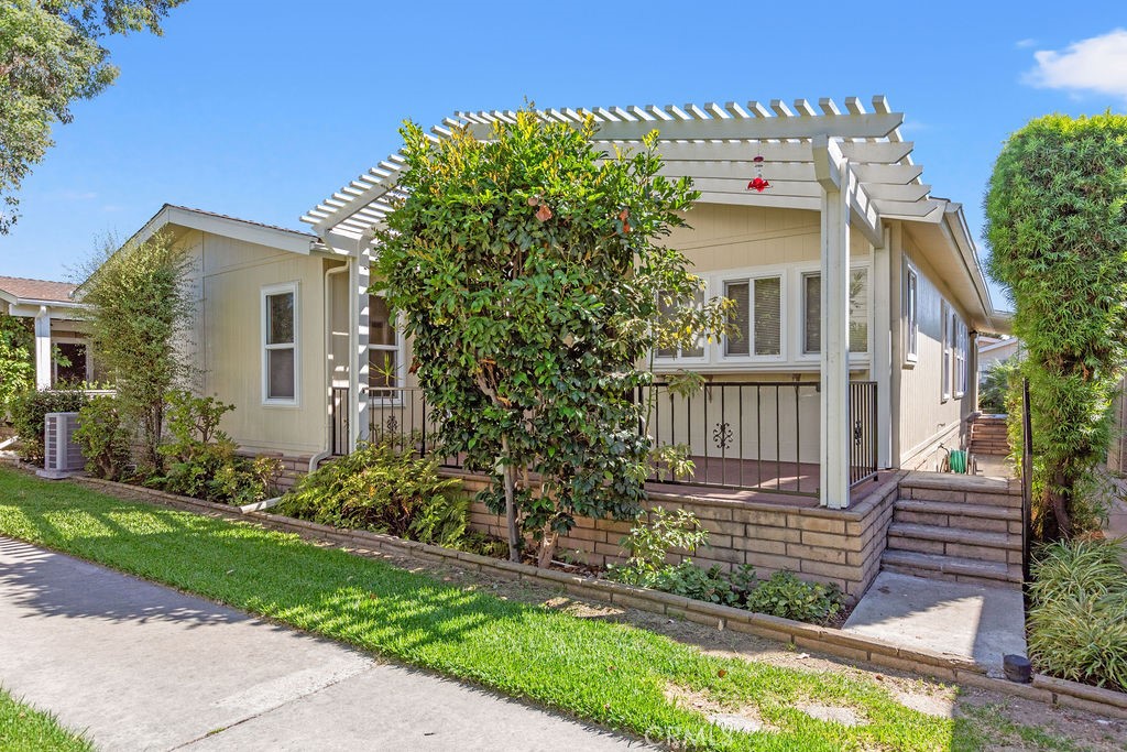 Located on the greenbelt - 5200 Irvine Blvd. 369, Irvine CA 92620 - photo 4