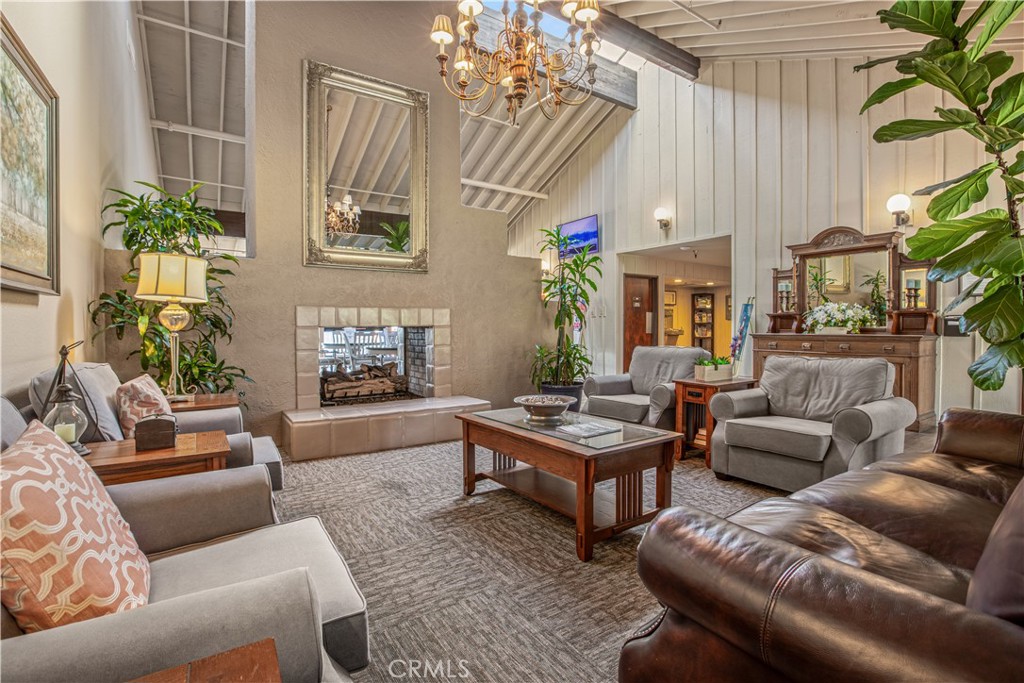 Community lounge - 5200 Irvine Blvd 61, Irvine CA 92620 - photo 35