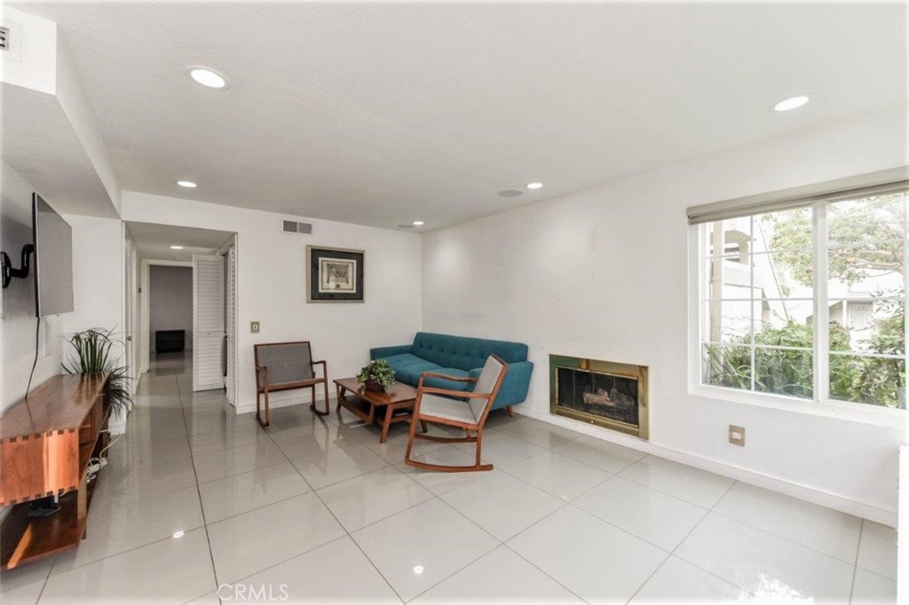 53 Oxford 14, Irvine CA 92612 - photo 6