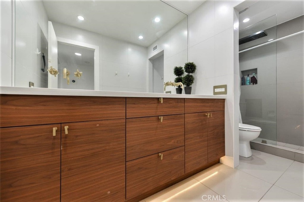 53 Oxford 14, Irvine CA 92612 - photo 10