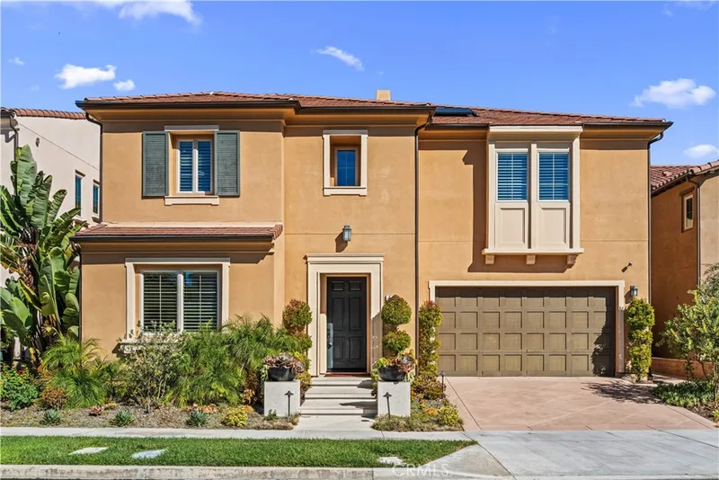 53 Poncho, Irvine