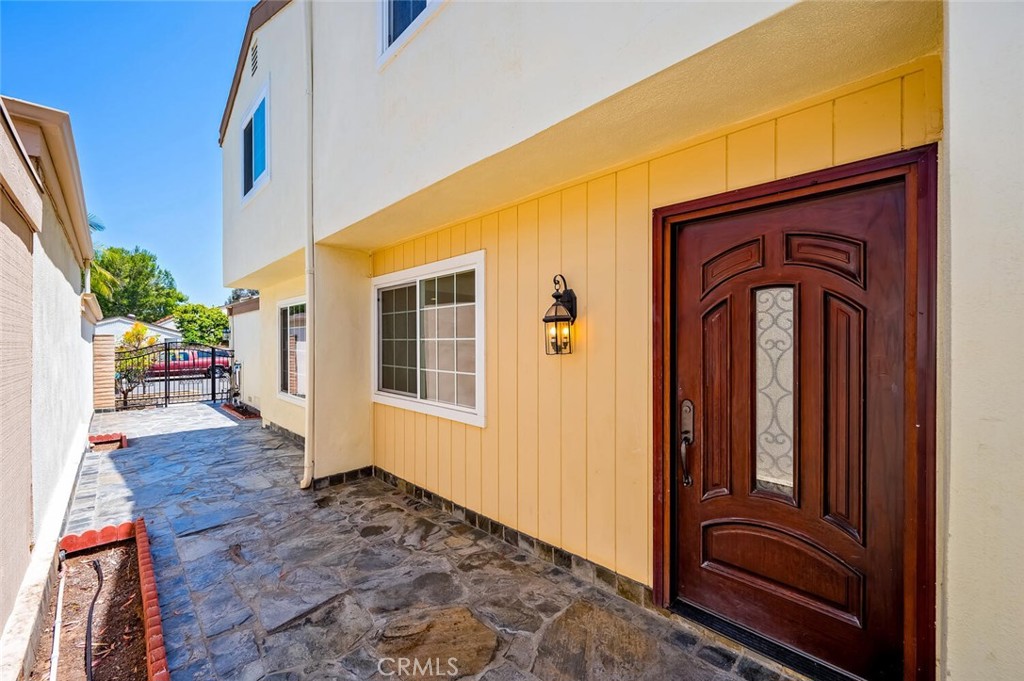 53 Willow Tree Ln, Irvine CA 92612 - photo 6