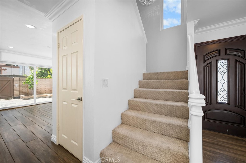 53 Willow Tree Ln, Irvine CA 92612 - photo 28