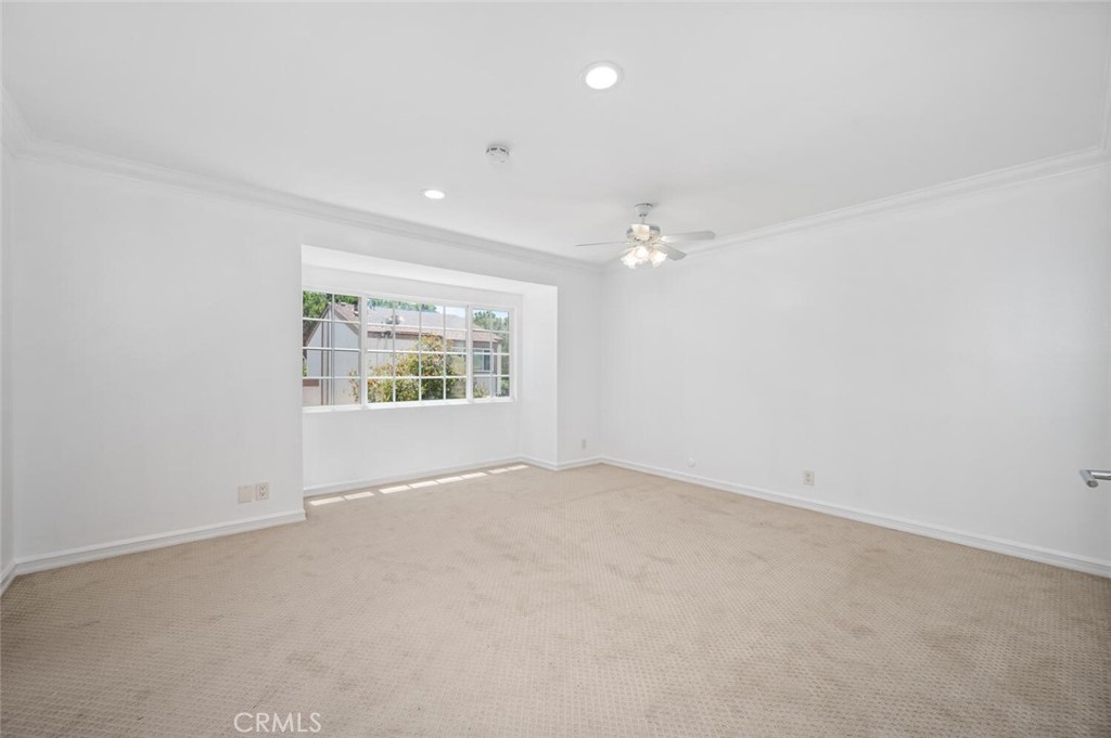 53 Willow Tree Ln, Irvine CA 92612 - photo 30