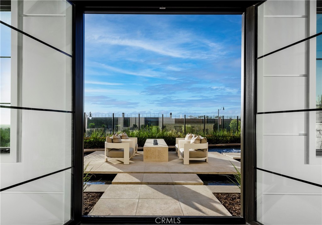 Model Home - 536 PENINSULA, Irvine CA 92602 - photo 19