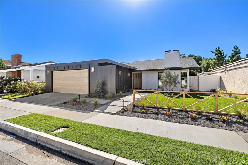 5392 Sierra Roja, Irvine, CA 92603