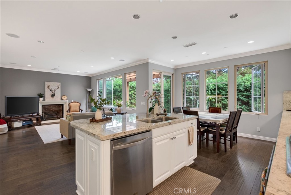 54 Brindisi, Irvine CA 92618 - photo 3