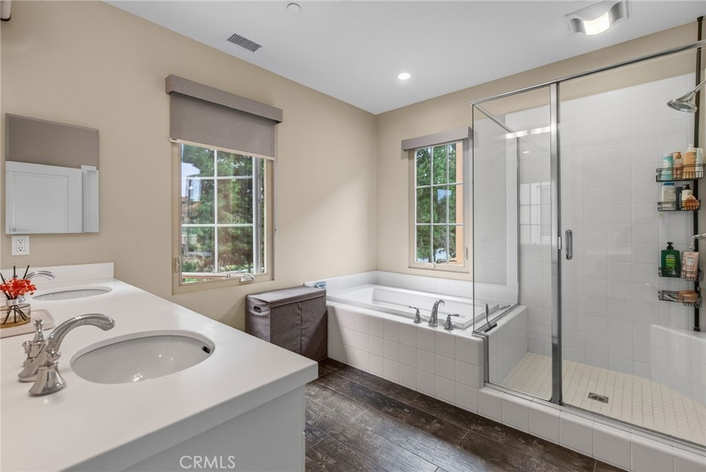 54 Brindisi, Irvine CA 92618 - photo 19