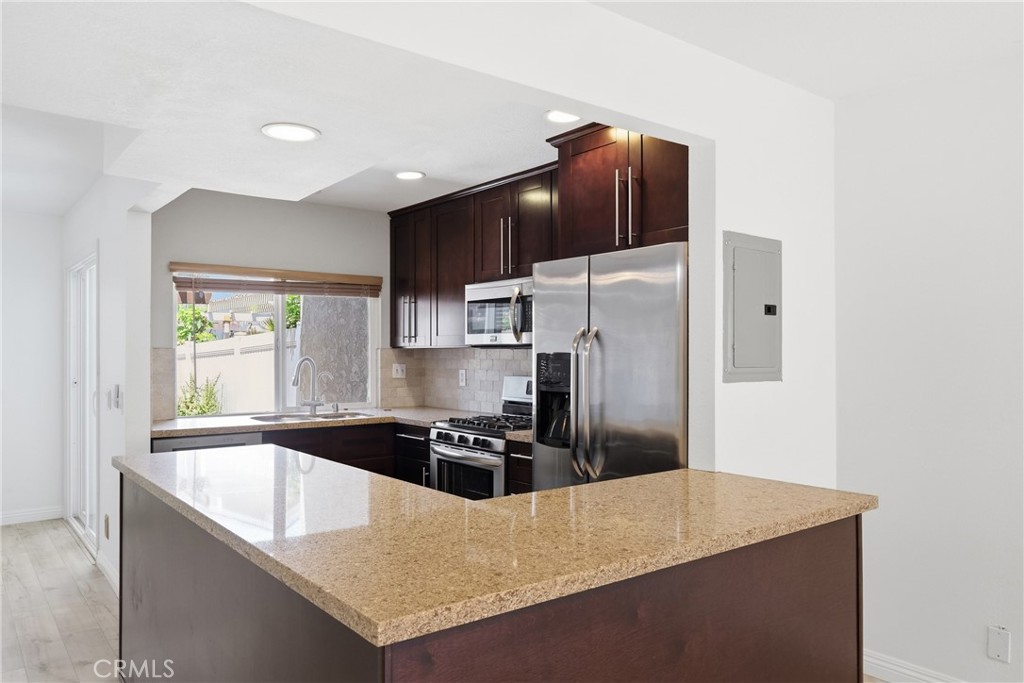 Kitchen - 54 Oval Road, Irvine CA 92604 - photo 5