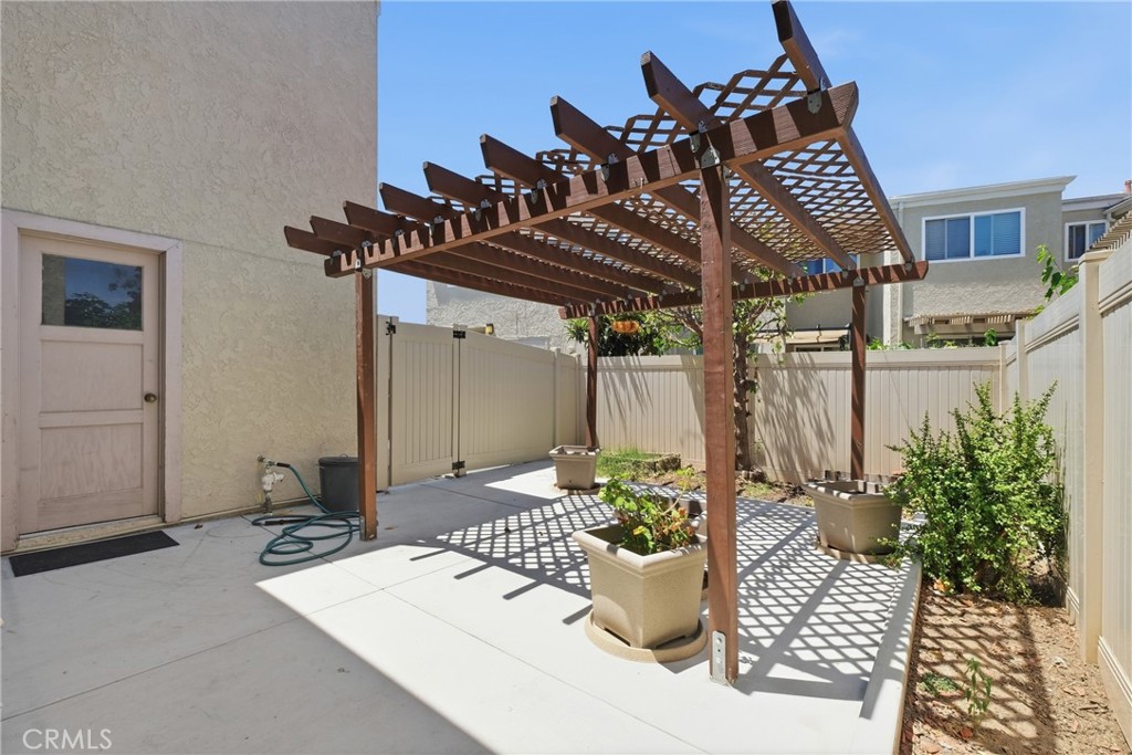 Private backyard - 54 Oval Road, Irvine CA 92604 - photo 26