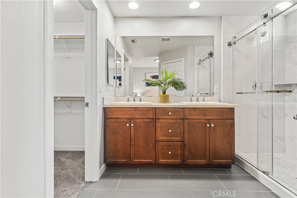 543 Rockefeller, Irvine CA 92612 - photo 15