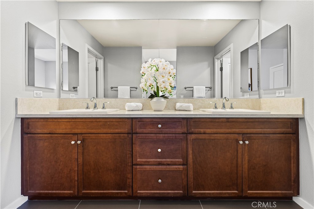 543 Rockefeller, Irvine CA 92612 - photo 20