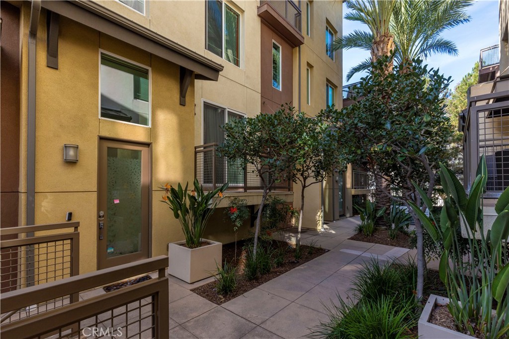 543 Rockefeller, Irvine CA 92612 - photo 31
