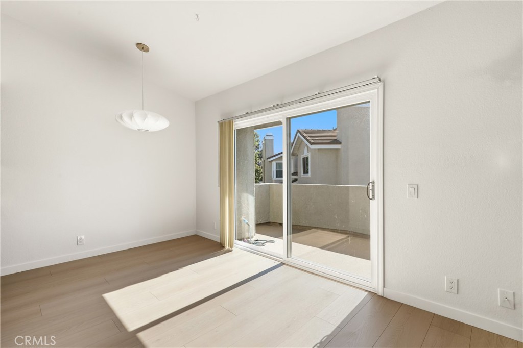 549 N Springbrook N, Irvine CA 92614 - photo 8