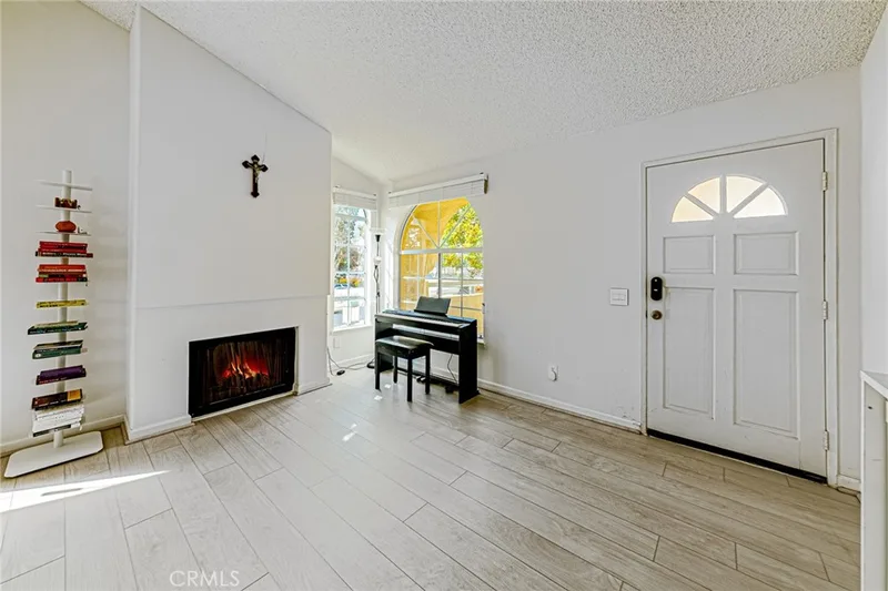 55 Alicante Aisle, Irvine, CA 92614