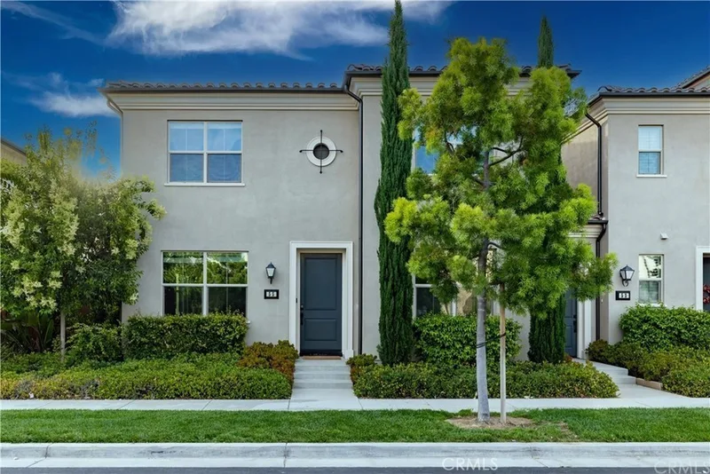 55 Henson, Irvine, CA 92620