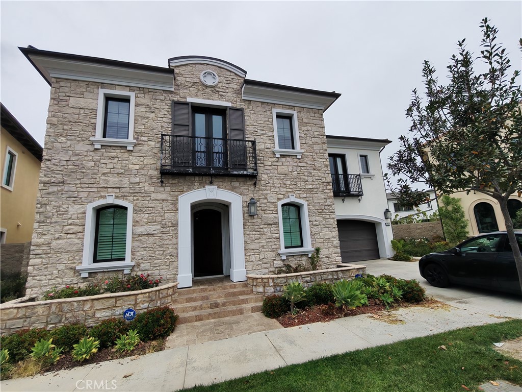 55 Thrasher, Irvine CA 92618 - photo 1
