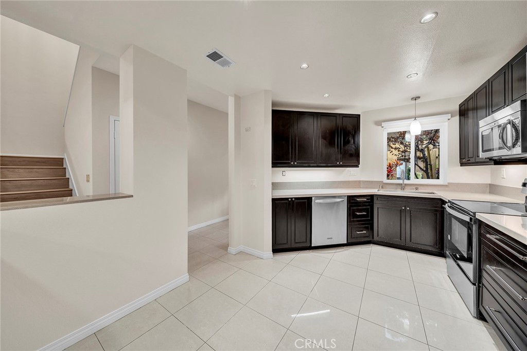 55 Vassar Aisle, Irvine CA 92612 - photo 16