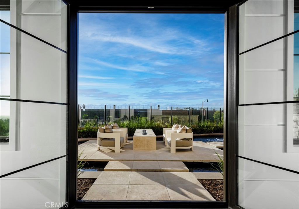 Model Home - 552 PENINSULA, Irvine CA 92602 - photo 18