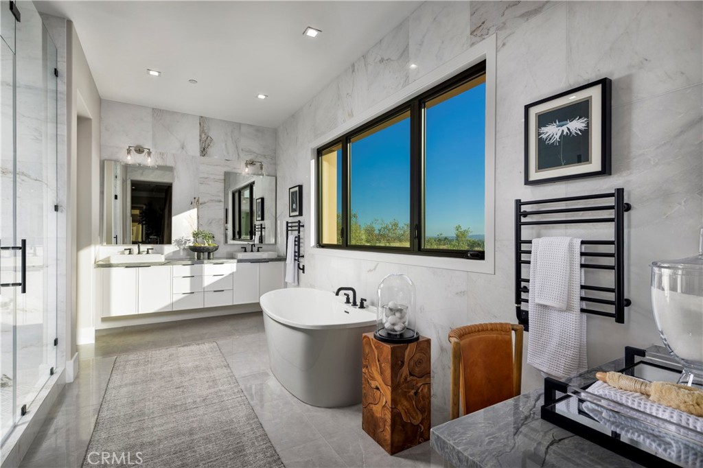 Model Home - 560 PENINSULA, Irvine CA 92602 - photo 14