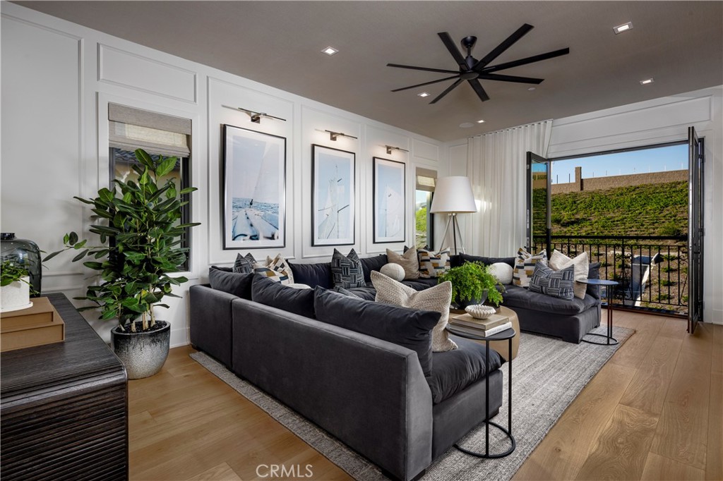Model Home - 560 PENINSULA, Irvine CA 92602 - photo 15