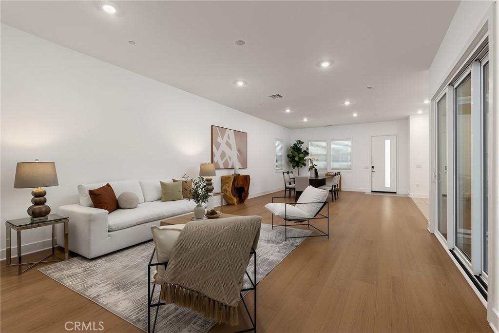 568 Mulligan, Irvine CA 92618 - photo 6