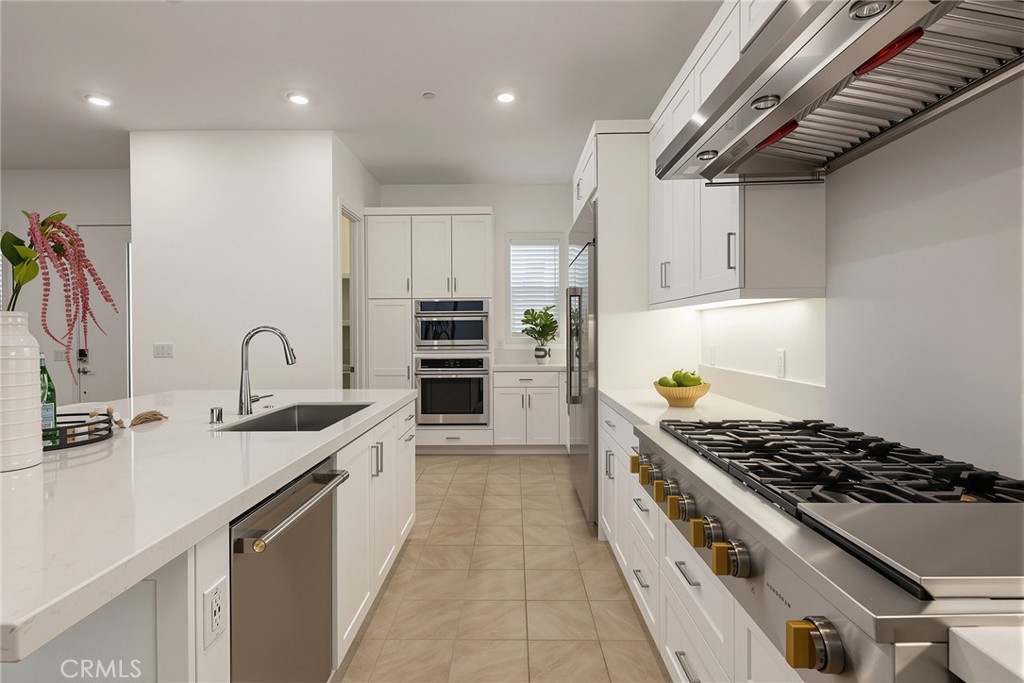 568 Mulligan, Irvine CA 92618 - photo 13