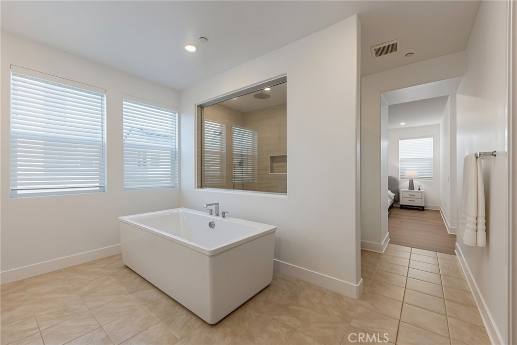 568 Mulligan, Irvine CA 92618 - photo 29