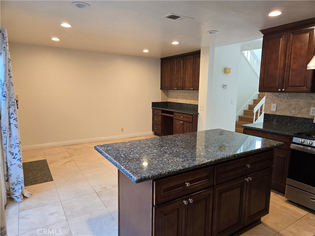 569 Springbrook N, Irvine CA 92614 - photo 8