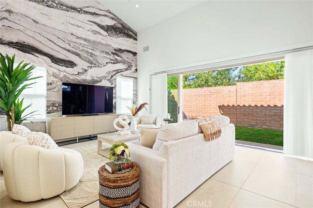 57 Suede, Irvine CA 92602 - photo 4