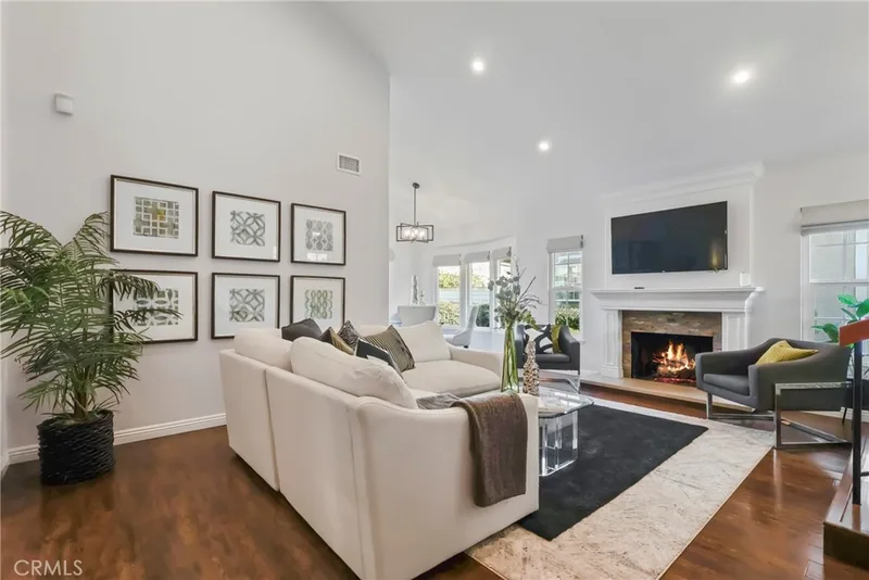 58 Rockwood, Irvine, CA 92614