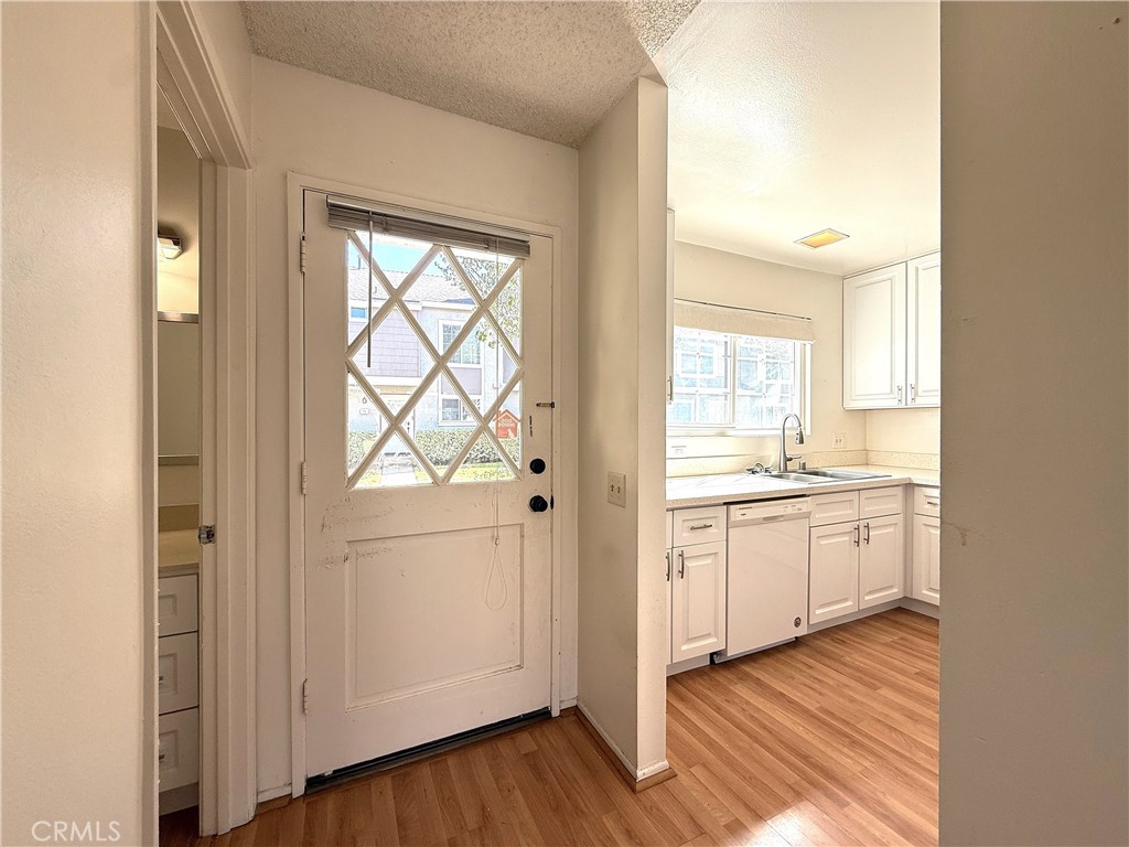 59 Fox Holw 36, Irvine CA 92614 - photo 7