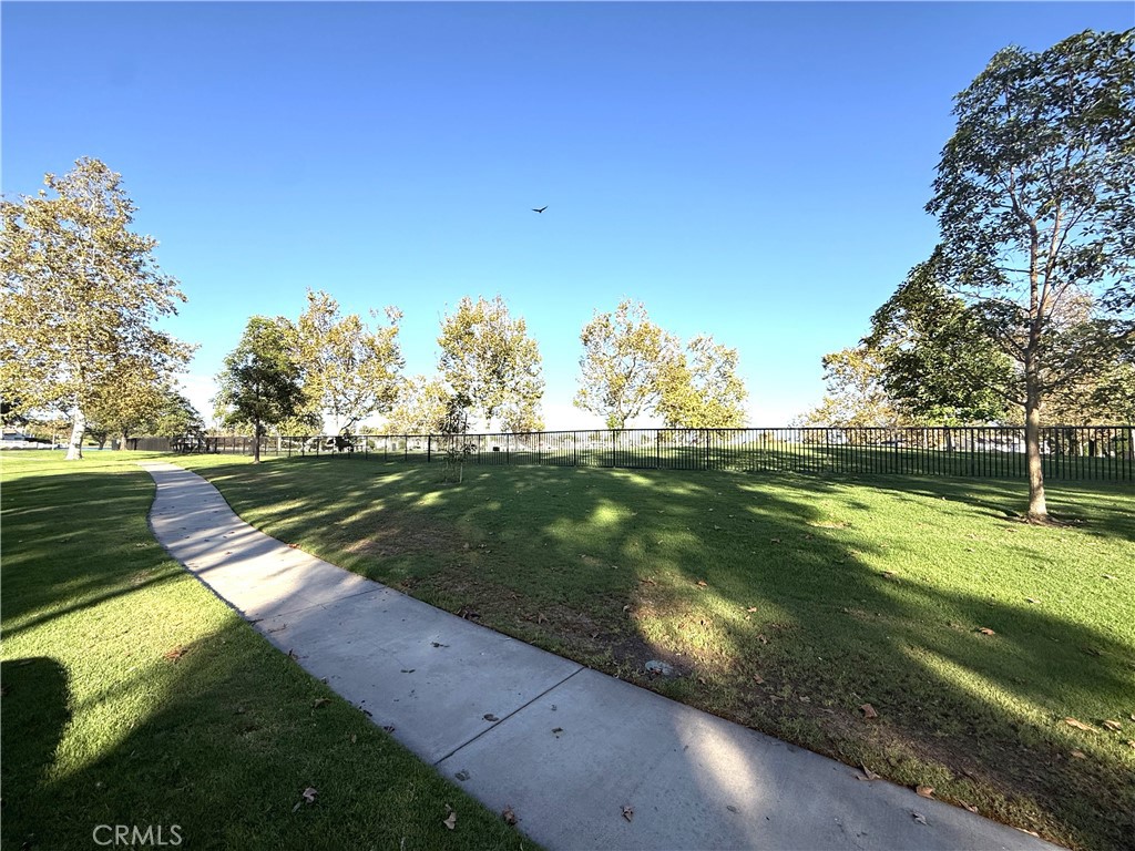 59 Fox Holw 36, Irvine CA 92614 - photo 36