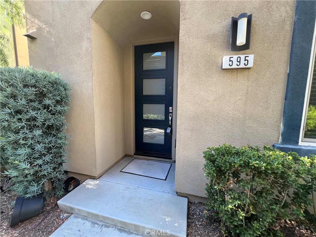 595 Cultivate, Irvine CA 92618 - photo 2