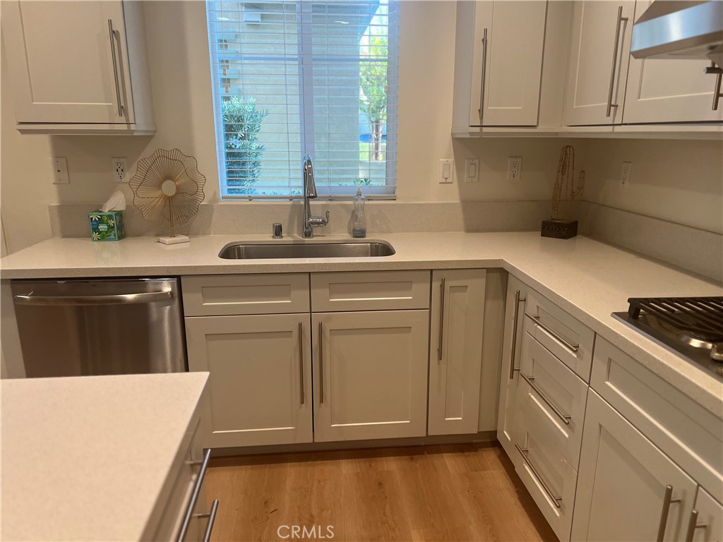 595 Cultivate, Irvine CA 92618 - photo 7