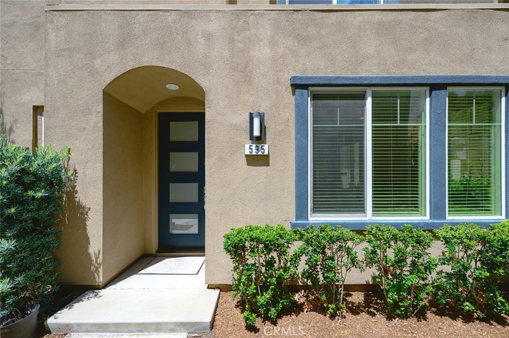 595 Cultivate, Irvine CA 92618 - photo 2