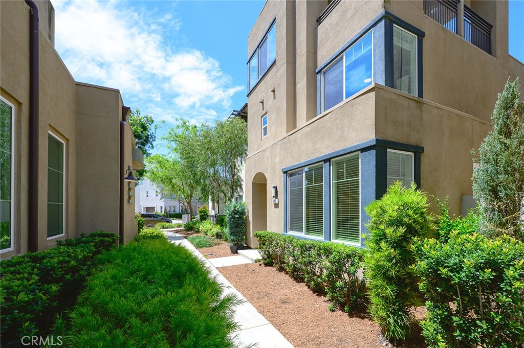 595 Cultivate, Irvine CA 92618 - photo 3