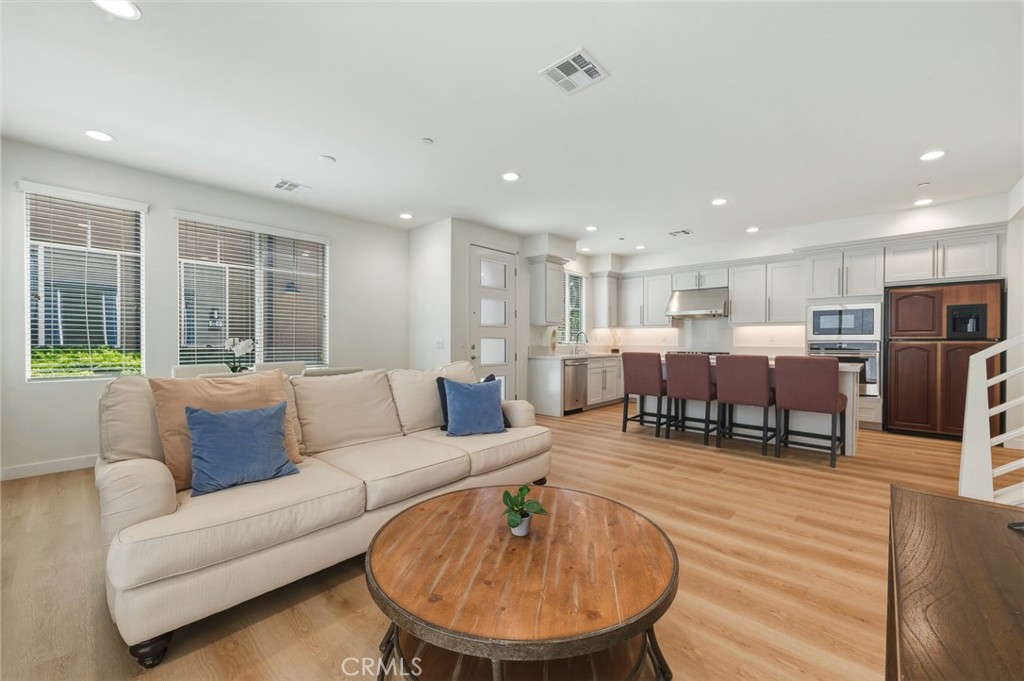 595 Cultivate, Irvine CA 92618 - photo 11