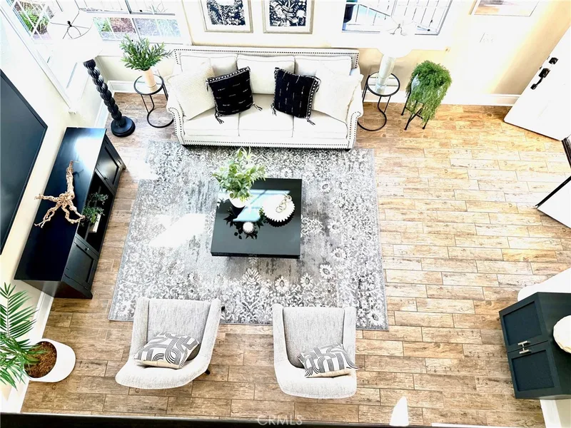 6 Aprilla, Irvine, CA 92614