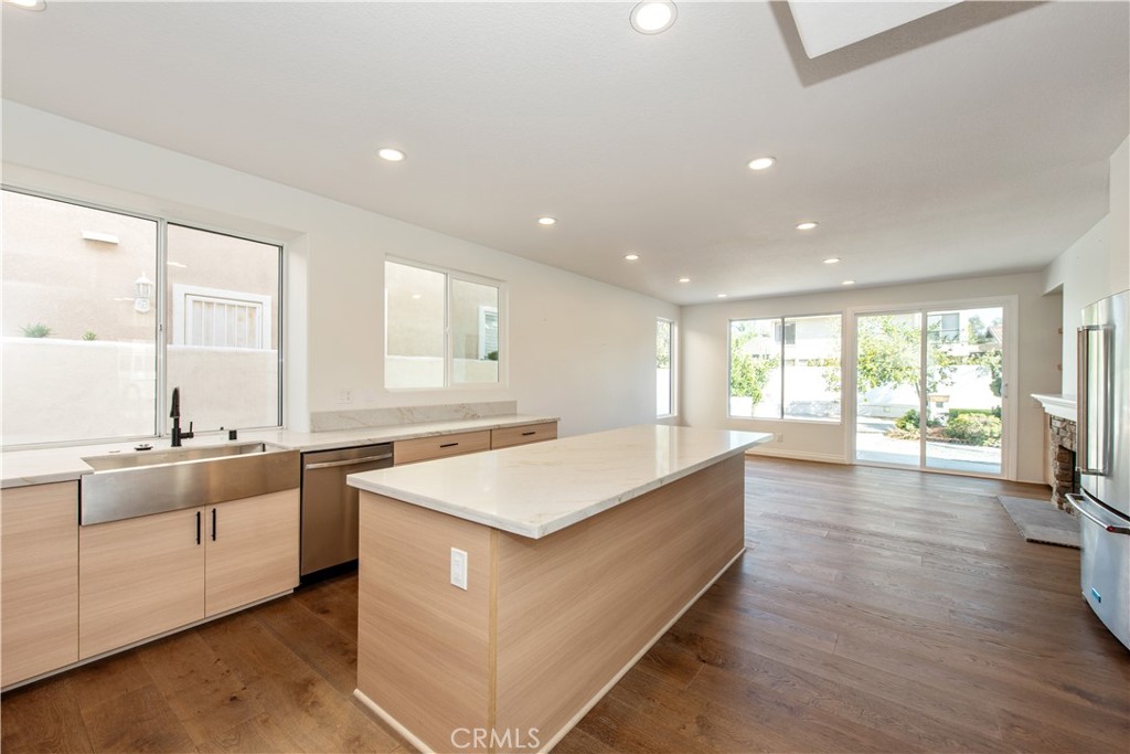 6 Broadleaf, Irvine CA 92612 - photo 11