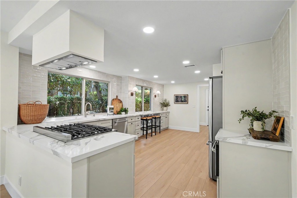 6 Canyon Ridge, Irvine CA 92603 - photo 13