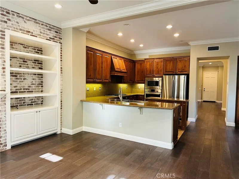6 Carpenteria, Irvine, CA 92602