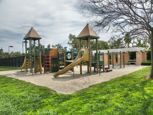 6 DEL AZUL, Irvine CA 92614 - photo 23