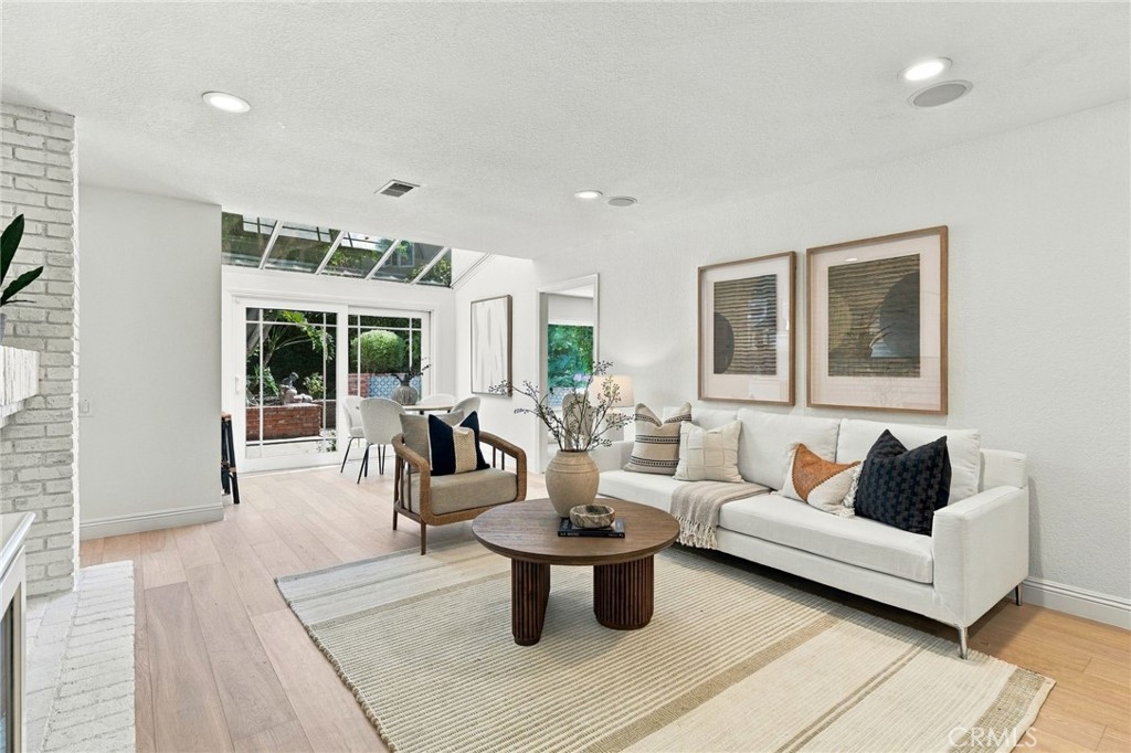 6 Redonda, Irvine CA 92620 - photo 8
