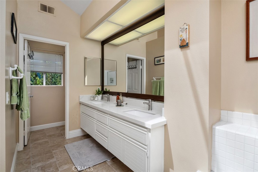 6 Seadrift 81, Irvine CA 92604 - photo 26