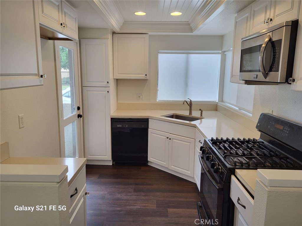 6 Windjammer, Irvine CA 92614 - photo 2