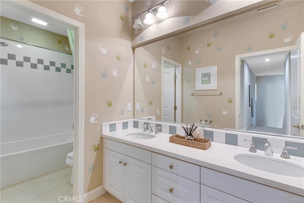 60 Bianco, Irvine CA 92618 - photo 27